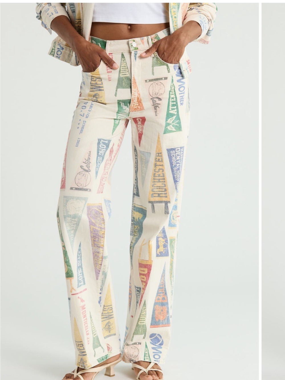 Mother The Maven Sneak Jeans